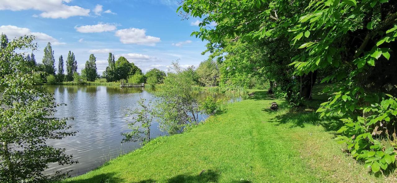 Camping De La Chagnee Saint-Aubin-le-Cloud المظهر الخارجي الصورة