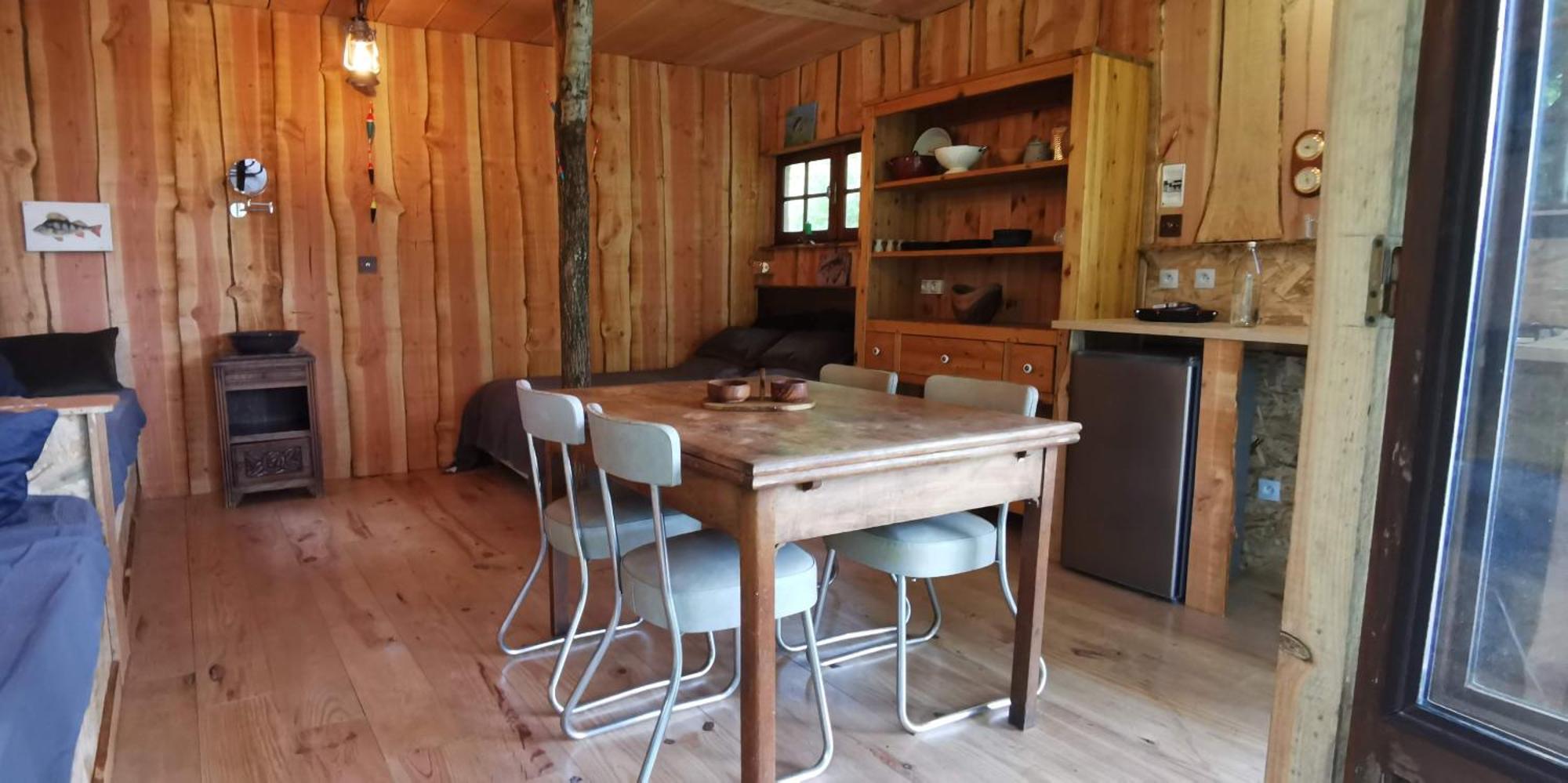 Camping De La Chagnee Saint-Aubin-le-Cloud الغرفة الصورة