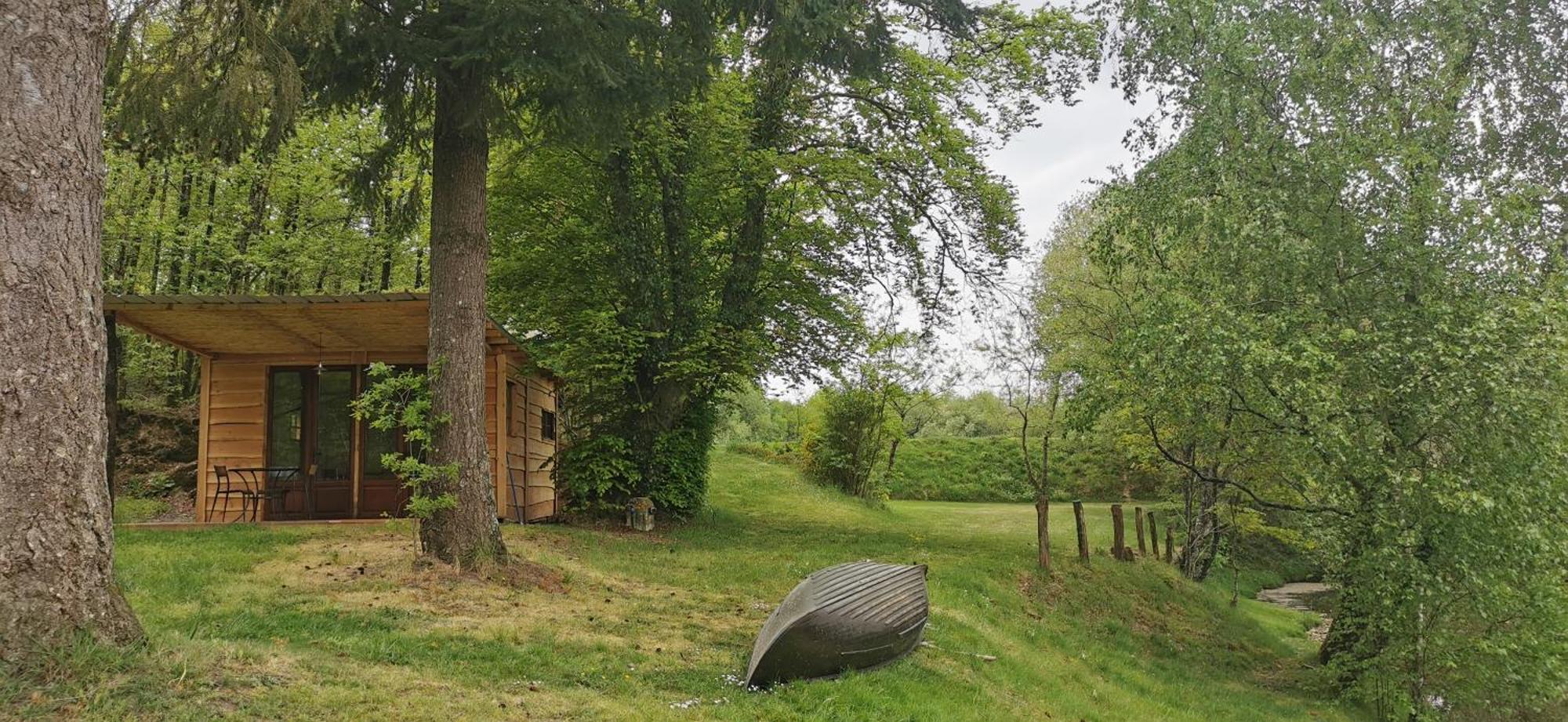 Camping De La Chagnee Saint-Aubin-le-Cloud الغرفة الصورة